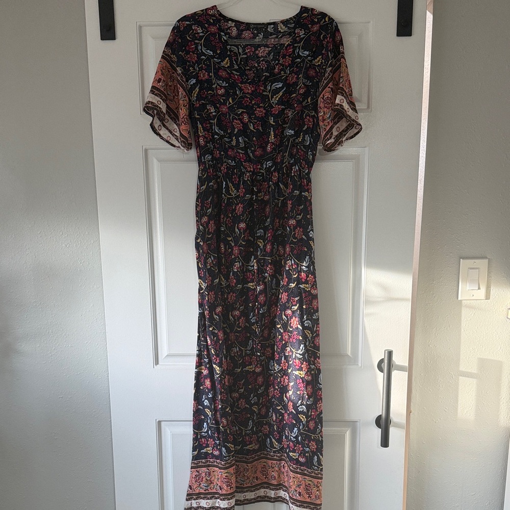 Chic Black and Pink Floral Maxi Dress